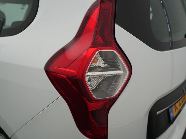 Dacia LODGY TCe 130 Comfort - RIJKLAARPRIJS - 7-persoons! - Airco - Cruise Control - DAB - Navigatiesysteem