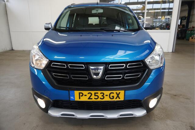 Dacia LODGY 1.2 TCe Série Limitée Stepway 7p. Navigatie