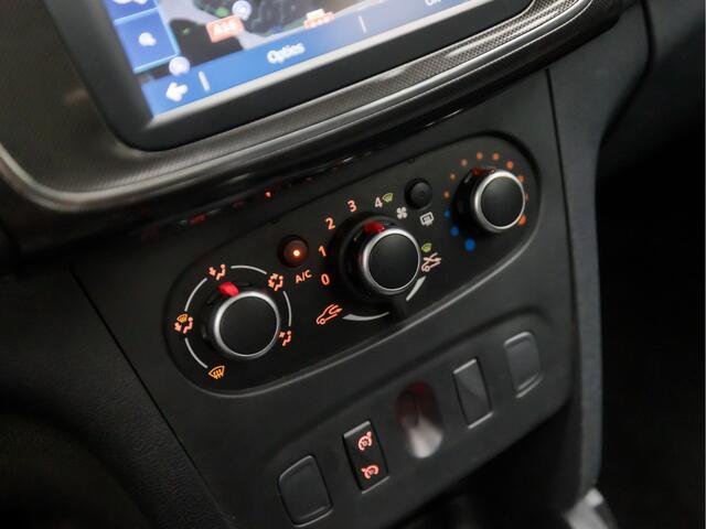 Dacia LOGAN MCV 0.9 TCe Laureate (NAVIGATIE, AIRCO, CRUISE, SPPORTSTOELEN, ARMSTEUN, BLUETOOTH, TREKHAAK, NIEUWE APK, NIEUWSTAAT)