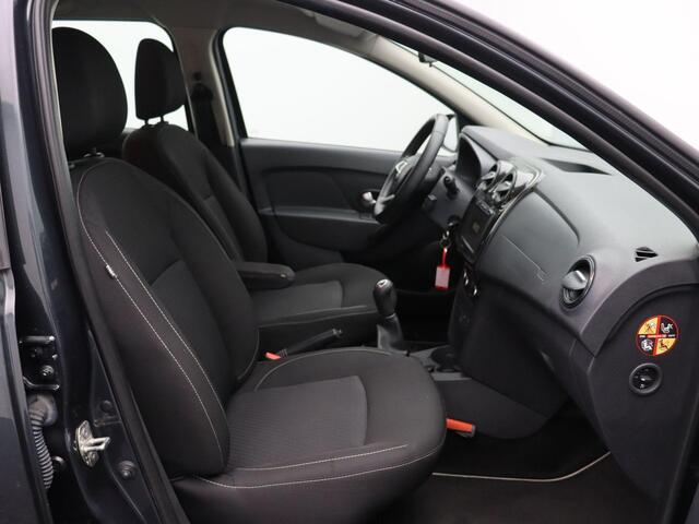 Dacia LOGAN MCV TCe 90pk Laureate | Dealer onderhouden | Cruise control | Airco | Navigatie |