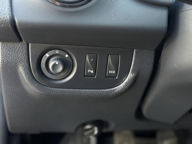 Dacia LOGAN MCV 0.9 TCe Tech Road | Camera | Clima | PDC Achter | Cruise Control | Navigatie | RIJKLAARPRIJS INCL 12 MAANDEN GARANTIE EN BEURT