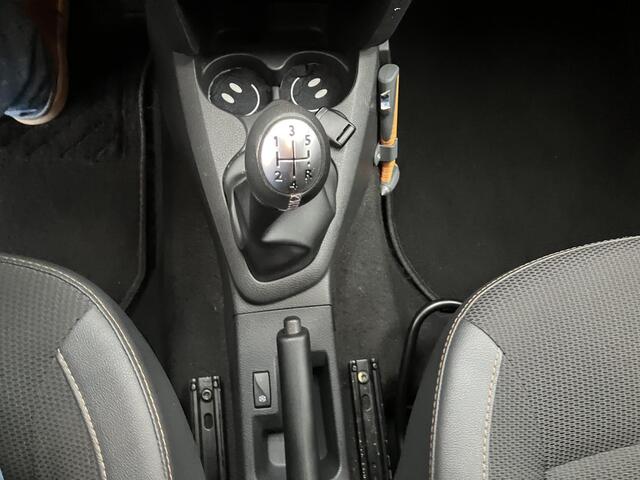 Dacia LOGAN MCV 0.9 TCe Stepway / Nederlandse Auto / Dealer Onderhouden / Trekhaak 1100 KG / Camera / Navigatie / Cruise Control / Airco /
