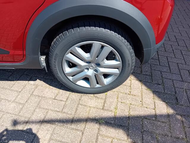 Dacia SANDERO 1.0 TCe 90 Comfort Stepway, Airco(automatisch), Carplay, Multimedia systeem, Cruise control, Parkeersensoren, Stoelverwarming, Dode hoek sensor, Camera, Elektrische ramen en spiegels Zeer nette auto, Dealer garantie, BOVAG