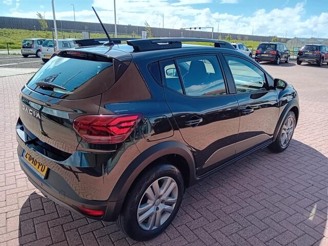 Dacia SANDERO 1.0 TCe 90Stepway Expression, Airco, Apple carplay / Android auto, Cruise control, Parkeersensoren, Regensensor, Dimlicht automatisch, Elektrische ramen en spiegels, Nieuwstaat, Dealer garantie, BOVAG