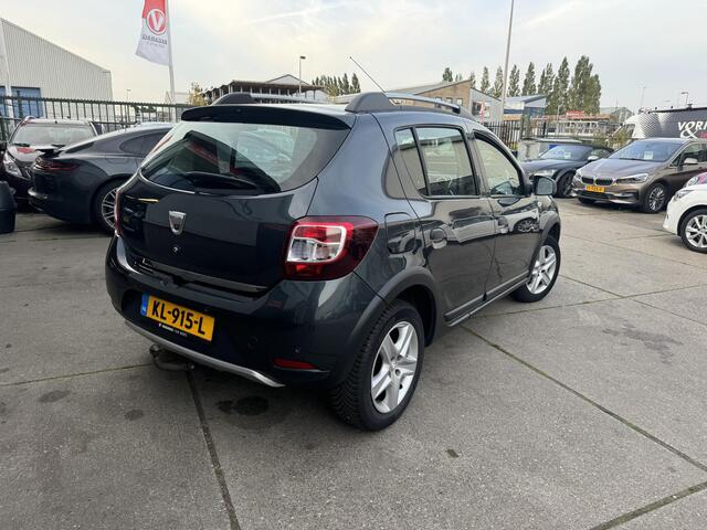 Dacia SANDERO 0.9 TCe Bi-Fuel Stepway Lauréate