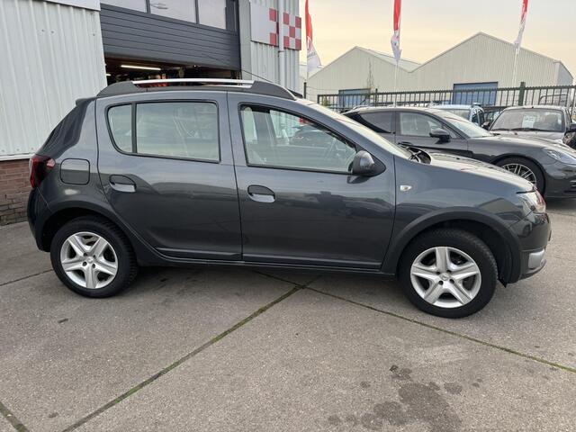 Dacia SANDERO 0.9 TCe Bi-Fuel Stepway Lauréate
