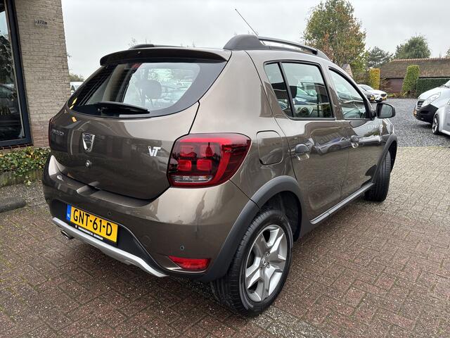 Dacia SANDERO 0.9 TCe Stepway Laureate Navigatie / Parkeersensors
