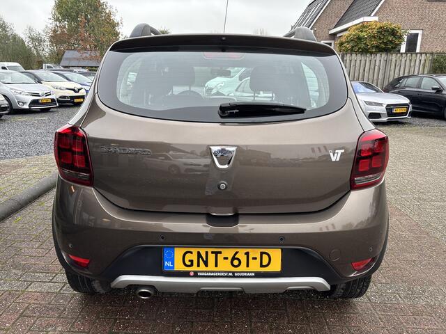Dacia SANDERO 0.9 TCe Stepway Laureate Navigatie / Parkeersensors