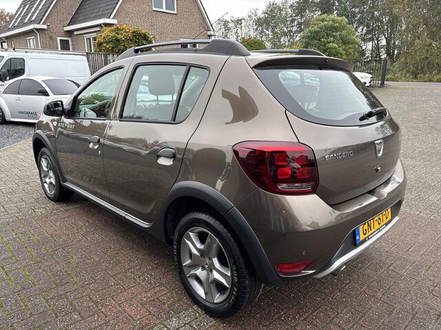 Dacia SANDERO 0.9 TCe Stepway Laureate Navigatie / Parkeersensors