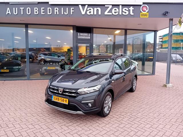 Dacia SANDERO Stepway 1.0 TCe 90 Comfort Automaat, Airco(automatisch), Carplay/Android auto, Cruise control, Navigatie, Parkeersensoren, Camera, Keyless, Dode hoek detector, Stoelverwarming, Elektrische ramen en spiegels, Zeer nette auto, Fabrieksgarantie, BOVAG