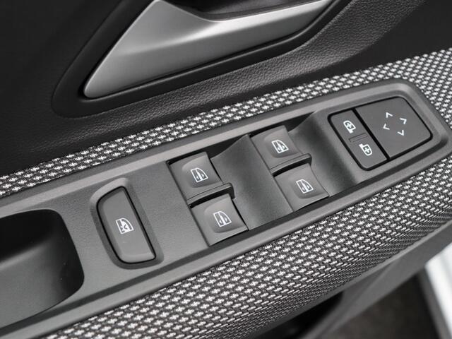 Dacia SANDERO TCe 90pk Expression | Apple carplay | Parkeersensoren achter | Airco |