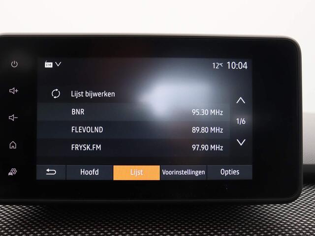 Dacia SANDERO 1.0 TCe 90pk Expression | Parkeersensoren voor/achter | Achteruitrijcamera | Handsfree card | Elek. parkeerrem |