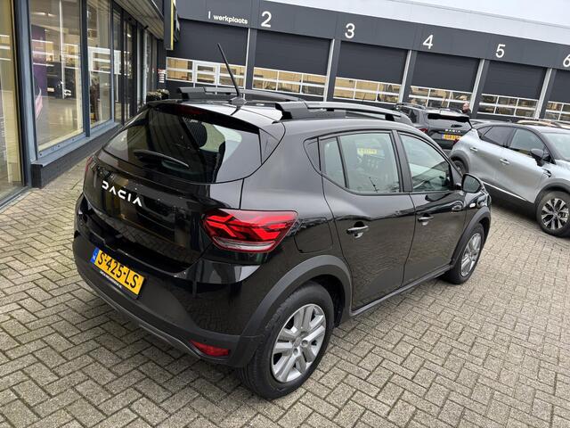 Dacia SANDERO Stepway 1.0 TCe 100 ECO-G Expression PARKEERSENSOREN ACHTER / LICHTMETALEN VELGEN / HANDGESCHAKKELD / AIRCO
