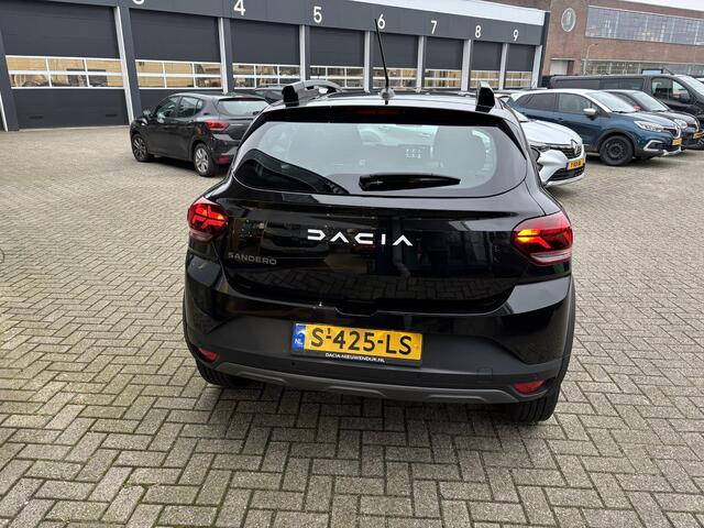 Dacia SANDERO Stepway 1.0 TCe 100 ECO-G Expression PARKEERSENSOREN ACHTER / LICHTMETALEN VELGEN / HANDGESCHAKKELD / AIRCO