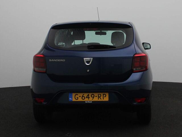 Dacia SANDERO SCe 70 Lauréate | Airco | Cruise Control met snelheidsbegrenzer | Middenarmsteun vóór | Met leder bekleed stuurwiel |