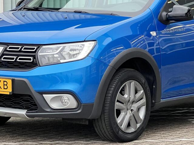 Dacia SANDERO 1.0 TCe Bi-Fuel Stepway Serie Limitee 15th Anniv. | Trekhaak | Navigatie | Achteruitrijcamera | Climate Control | Cruise Control | Parkeersensoren | DAB |