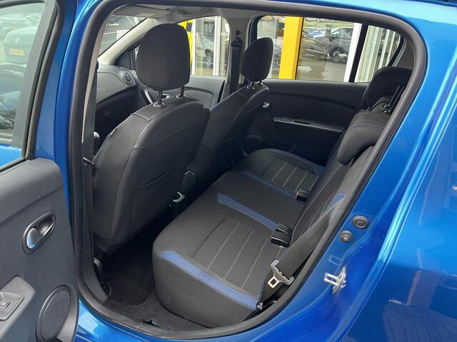Dacia SANDERO 1.0 TCe Bi-Fuel Stepway Serie Limitee 15th Anniv. | Trekhaak | Navigatie | Achteruitrijcamera | Climate Control | Cruise Control | Parkeersensoren | DAB |