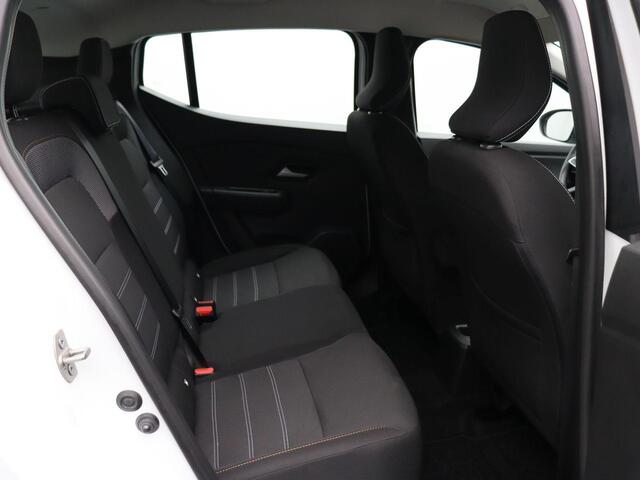 Dacia SANDERO Stepway TCe 100pk ECO-G Expression | Achteruitrijcamera | Parkeersensoren voor en achter | Dodehoek detectie |