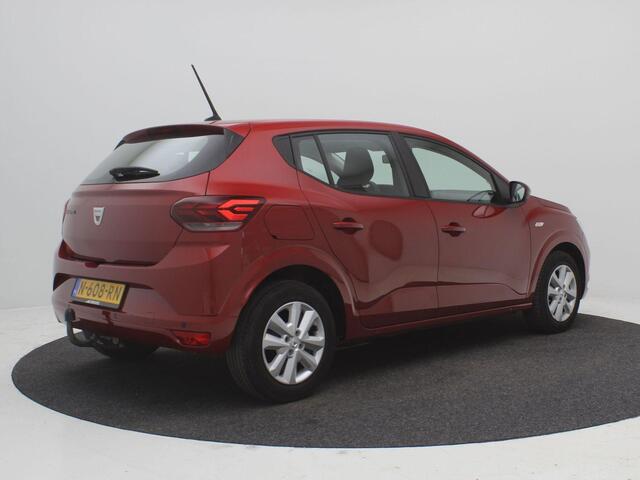 Dacia SANDERO Stepway 1.0 TCe 100 Bi-Fuel Comfort LPG / Trekhaak / Navigatie / LPG-G3 / Cruise Control / Airco / Parkeersensoren achter / Trekgewicht 1100KG / 1ste Eigenaar / Historie aanwezig /