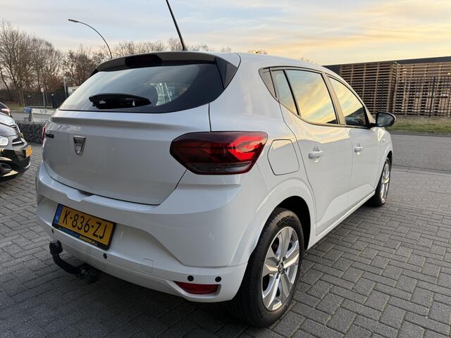 Dacia SANDERO 1.0 TCe 100 Bi-Fuel Essential | 1E EIGENAAR | 12MND GARANTIE | LPG | NAVI | LED | DAB | CARPLAY |