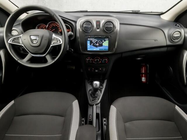 Dacia SANDERO 0.9 TCe Sport Automaat (NAVIGATIE, CAMERA, AIRCO, CRUISE, BLUETOOTH, SPORTSTOELEN, PARKEERSENSOREN, DAB+, NIEUWSTAAT)