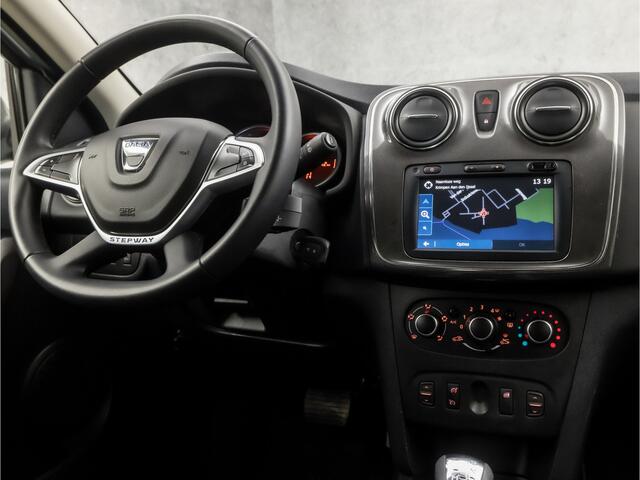 Dacia SANDERO 0.9 TCe Sport Automaat (NAVIGATIE, CAMERA, AIRCO, CRUISE, BLUETOOTH, SPORTSTOELEN, PARKEERSENSOREN, DAB+, NIEUWSTAAT)