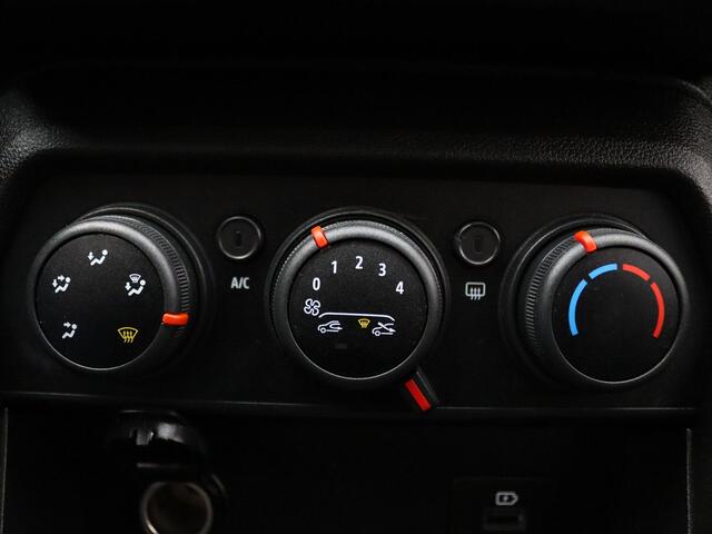 Dacia SANDERO 1.0 TCe 100 ECO-G Expression Airco | Camera | Carplay | Navi | Parksens. v+a