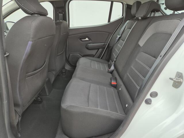 Dacia SANDERO 1.0 TCe 90 Comfort Automaat / Navigatie via Apple Carplay of Android Auto / Cruise control / Airco / Trekgewicht 1100 kg / Apple Carplat Android Auto /