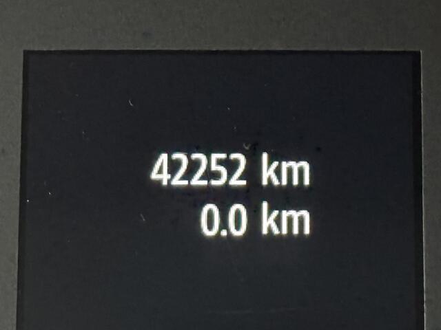 Dacia SANDERO Stepway 1.0 TCe 100 Bi-Fuel Comfort | Trekhaak | Achteruitrijcamera | Navigatie | Climate Control