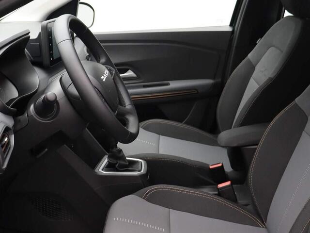 Dacia SANDERO Stepway 1.1 TCe 110pk Extreme | Blind spot warning | Navigatie | Parkeersensoren voor/achter | Auto. parkeerrem |