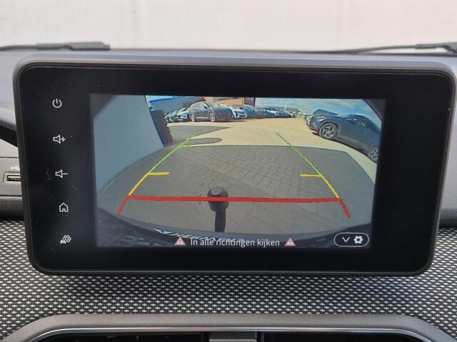 Dacia SANDERO Stepway 1.0 TCe 90 Comfort Handgeschakeld / Pack Easy / Navigatie via Apple Carplay of Android Auto / Trekgewicht 1100 kg / Achteruitrijcamera / Keyless Entry/Start / Cruise control /