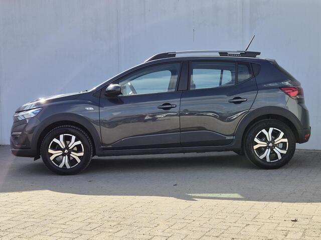 Dacia SANDERO Stepway 1.0 TCe 90 Comfort Handgeschakeld / Pack Easy / Navigatie via Apple Carplay of Android Auto / Trekgewicht 1100 kg / Achteruitrijcamera / Keyless Entry/Start / Cruise control /