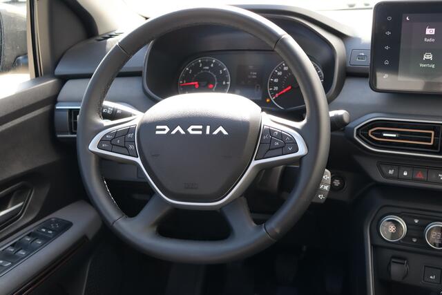 Dacia SANDERO Stepway 1.1 TCe 110 Extreme | Nieuw uit voorraad | Climate Control | Stoelverwarming | Cruise Control | Apple Carplay-/Andoid Auto