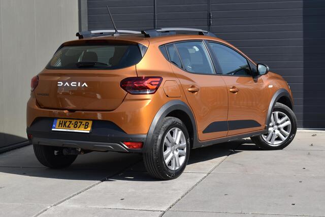 Dacia SANDERO TCe 90 Expression | AUTOMAAT | TREKHAAK | CAMERA | STOELVERWARMING | NAVI | APPLECARPLAY/ANDROIDAUTO | CRUISE CONTROL | CLIMATE CONTROL | PDC