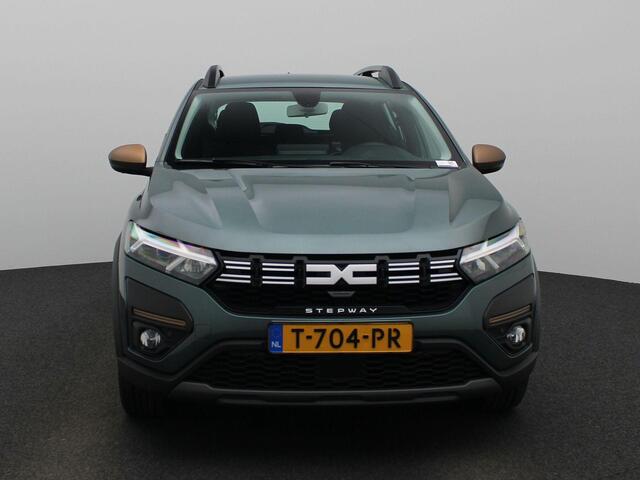 Dacia SANDERO Stepway 1.0 TCe 100Pk ECO-G Extreme LPG | Navigatie | Climate Control | Cruise Control | Parkeersensoren Voor & Achter incl. Camera | Apple Carplay/Android Auto | Dodehoek Detectie | Armsteun |