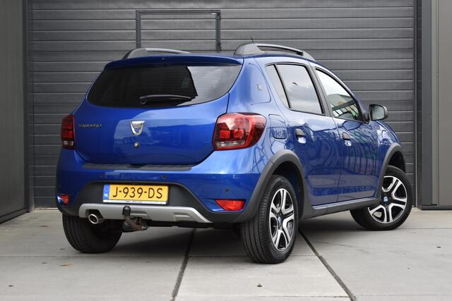 Dacia SANDERO TCe 100 Bi-Fuel Stepway Serie Limitee 15th Anniv. | TREKHAAK | CAMERA | NAVI | CRUISE CONTROL | CLIMATE CONTROL | PDC