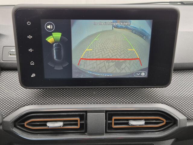 Dacia SANDERO Stepway 1.0 TCe 90 Comfort Handgeschakeld / Pack Medianav / Apple Carplay Android Auto / Navigatie / Stoelverwarming voor / Cruise control / Trekgewicht 1100 Kg