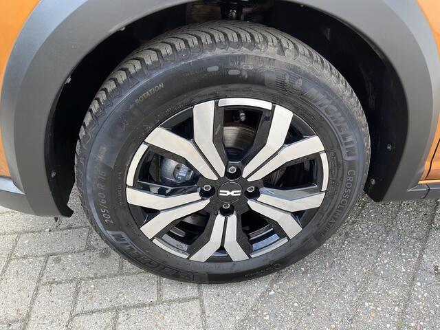 Dacia SANDERO Stepway 1.1 TCe 110 Expression / CROSSCLIMATE ALL SEASIN BANDEN / LICHTMETALEN VELGEN 16 INCH