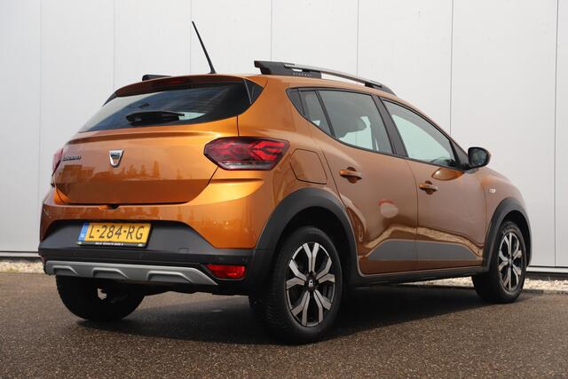 Dacia SANDERO Stepway 1.0 TCe 100 Bi-Fuel Comfort Keyless Navigatie Carplay Android 16 inch LMV Clima Cruise Achteruitrijcamera