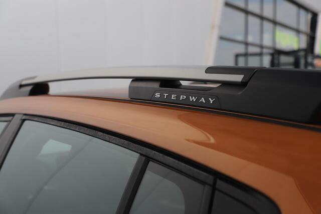 Dacia SANDERO Stepway 1.0 TCe 100 Bi-Fuel Comfort Keyless Navigatie Carplay Android 16 inch LMV Clima Cruise Achteruitrijcamera