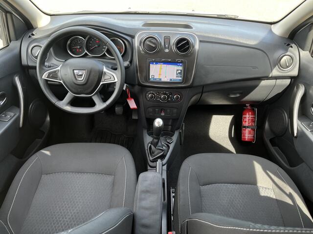 Dacia SANDERO 1.0 SCe Laureate / Apple Carplay - Android Auto / Airco / Navi / Elek Spiegels / Armsteun /
