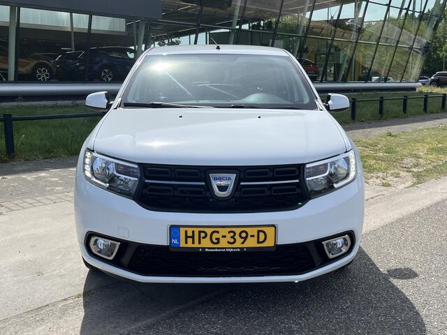 Dacia SANDERO 1.0 SCe Laureate / Apple Carplay - Android Auto / Airco / Navi / Elek Spiegels / Armsteun /