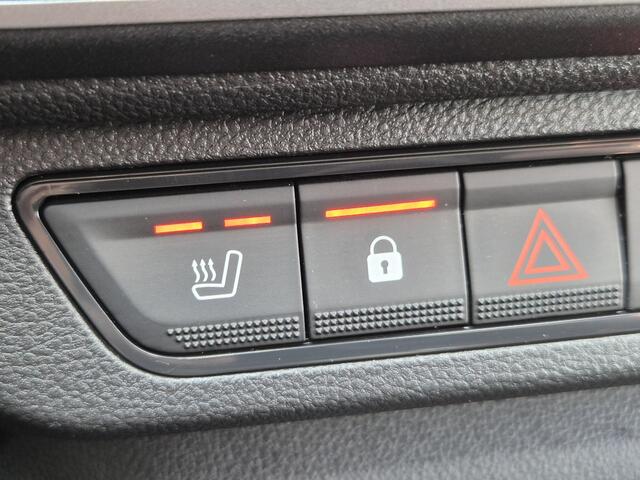 Dacia SANDERO Stepway 1.0 TCe 90 Expression Handgeschakeld / Pack Assist / Navigatie via Apple Carplay of Android Auto / Airco / Stoelverwarming / Cruise control / Achteruitrijcamera / Trekgewicht 1100 kg /