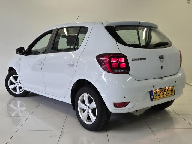 Dacia SANDERO 0.9 TCe Bi-Fuel Laureate | Navigatie | Licht Metalen Velgen | Parkeersensoren |