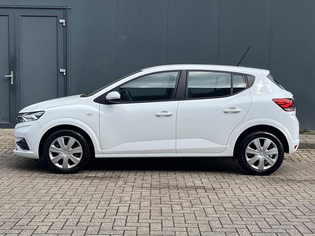 Dacia SANDERO 1.0 TCe 90 Comfort Automaat / Navigatie via Apple Carplay of Android Auto / Cruise control / Airco / Trekgewicht 1100 kg / Apple Carplat Android Auto /