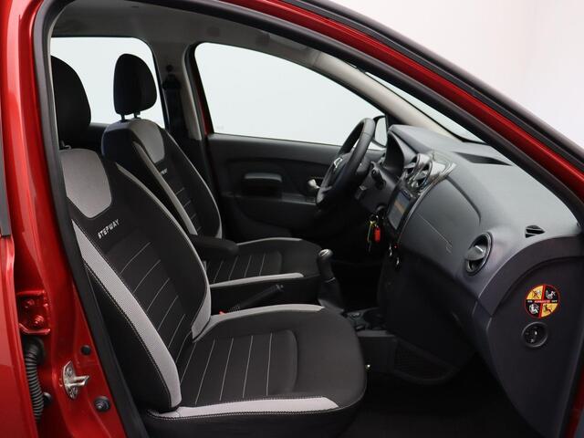 Dacia SANDERO TCe 90pk Bi-Fuel Serie Limiteé Stepway | Trekhaak | Parkeersensoren | Navi | Airco | Cruise |