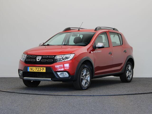 Dacia SANDERO TCe 90pk Bi-Fuel Serie Limiteé Stepway | Trekhaak | Parkeersensoren | Navi | Airco | Cruise |