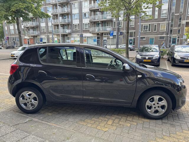 Dacia SANDERO 0.9 TCe 10th Anniversary | Airco | Cruise Control | Lichtmetalen velgen | Nap | Zeer nette auto! |