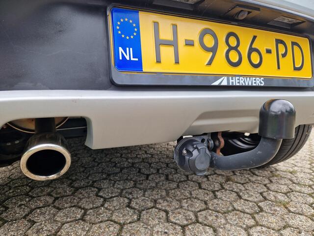 Dacia SANDERO 0.9 TCe Tech Road / Dealer Onderhouden / Trekhaak / Apple Carplay & Android Auto / Achterruitrijcamera / Cruise Control / Climate Control /