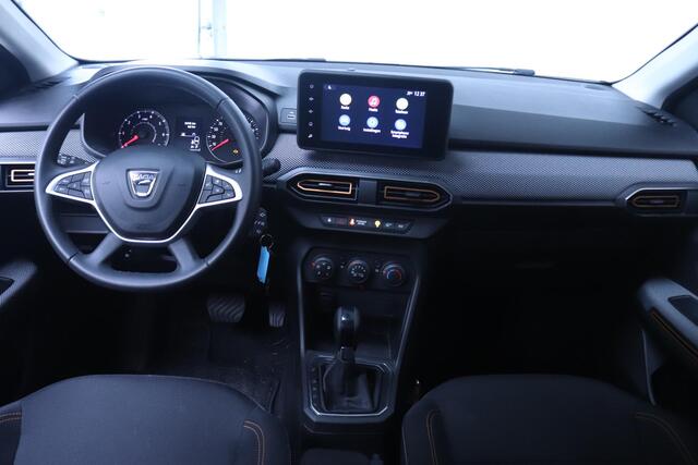 Dacia SANDERO Stepway 1.0 TCe 90 Comfort | Apple Carplay/Android Auto | Parkeersensoren voor, achter en camera | Cruise control |